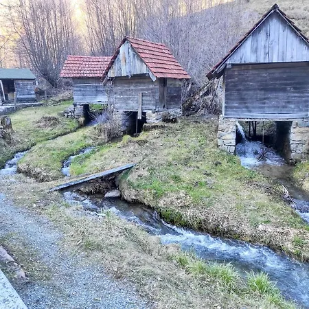 Speedy Gondola Apartament *